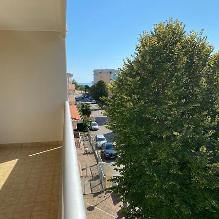 Residence Columbia Bibione Exterior photo